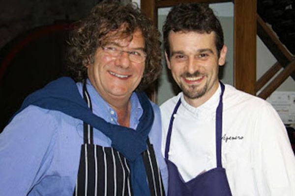Ristorante Pepenero a San Miniato, selfie Chef Gilberto Rossi con ospiti Vip