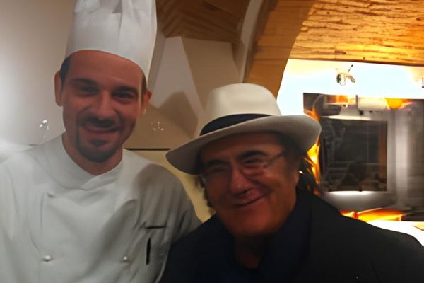 Ristorante Pepenero a San Miniato, selfie Chef Gilberto Rossi con ospiti Vip