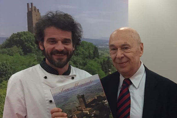 Ristorante Pepenero a San Miniato, selfie Chef Gilberto Rossi con ospiti Vip