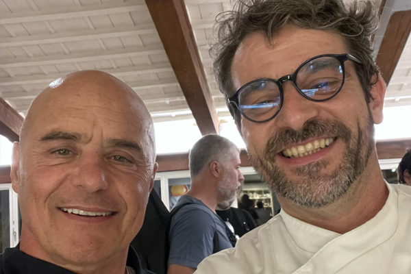 Ristorante Pepenero a San Miniato, selfie Chef Gilberto Rossi con ospiti Vip